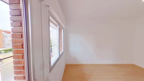 Piso en Barrio Zofío - Foto 8