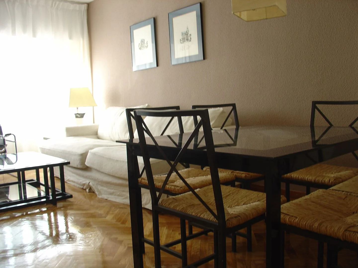 Piso en avenida del Doctor Federico Rubio y Galí, 19