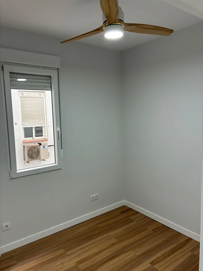 Piso en calle de Menorca, 21 - Foto 6