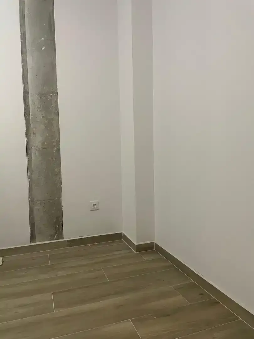 Piso en  Calle de Aguilafuente 37 - Foto 4