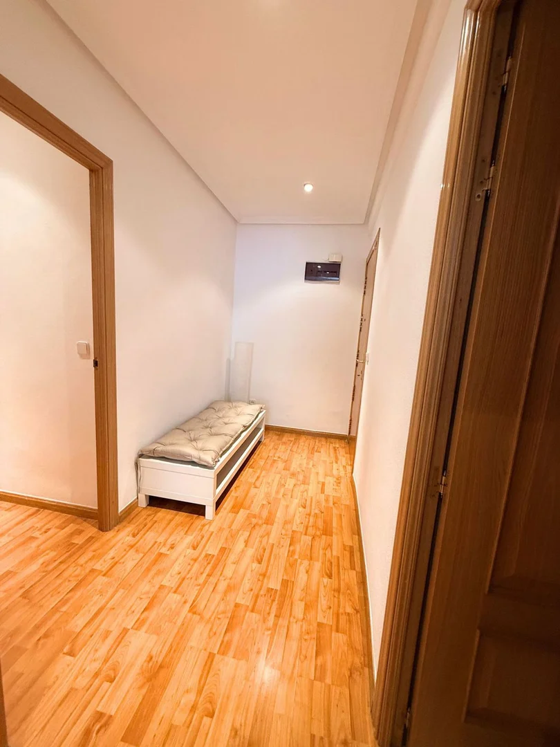 Piso en calle de Ofelia Nieto, 43 - Foto 2