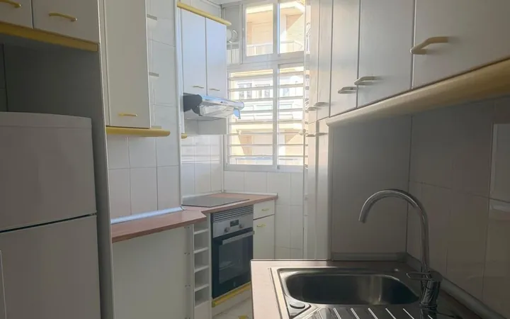 Piso en Calle de Villamanín, 31, Lucero - Foto 17
