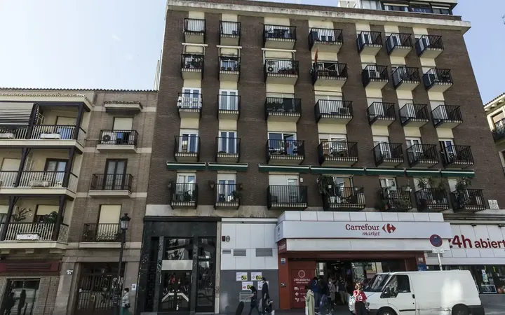 Piso en  Calle de Valencia 2 - Foto 11