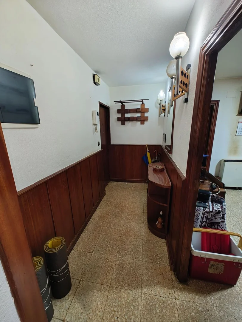 Piso en calle Tomelloso, 14 - Foto 1