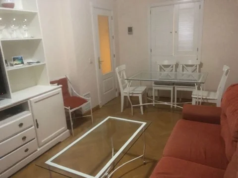 Piso en calle de la Infanta María, 7 - Foto 1