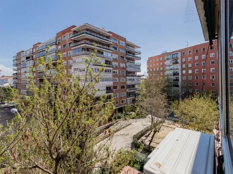 Piso en  Avenida de Bruselas 54 - Foto 4