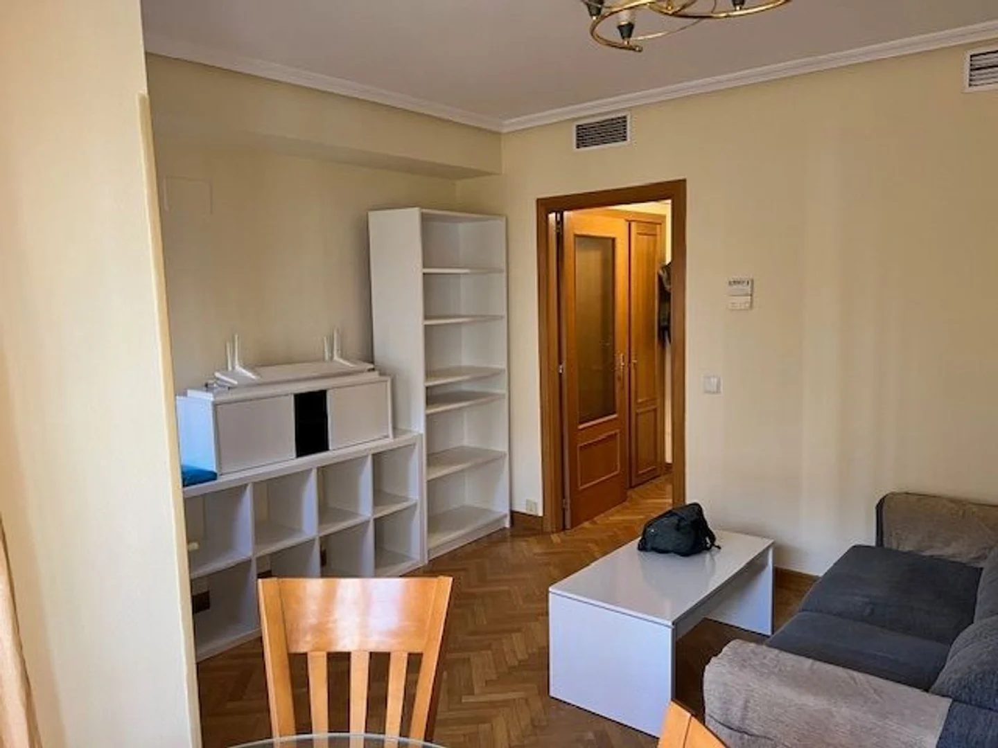 Piso en paseo de la Florida, 18