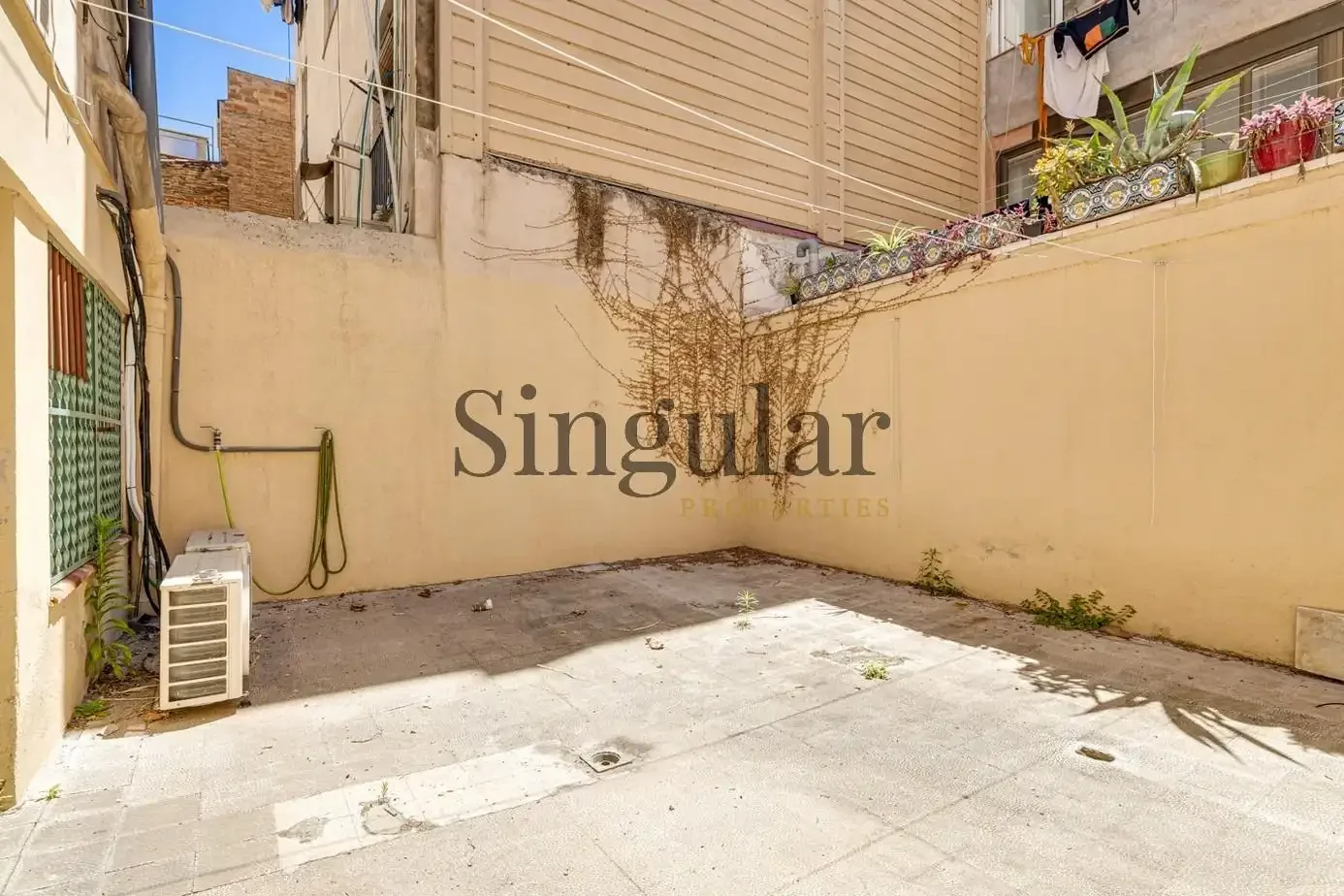 Local comercial en  Carrer de la Creu Coberta - Foto 26