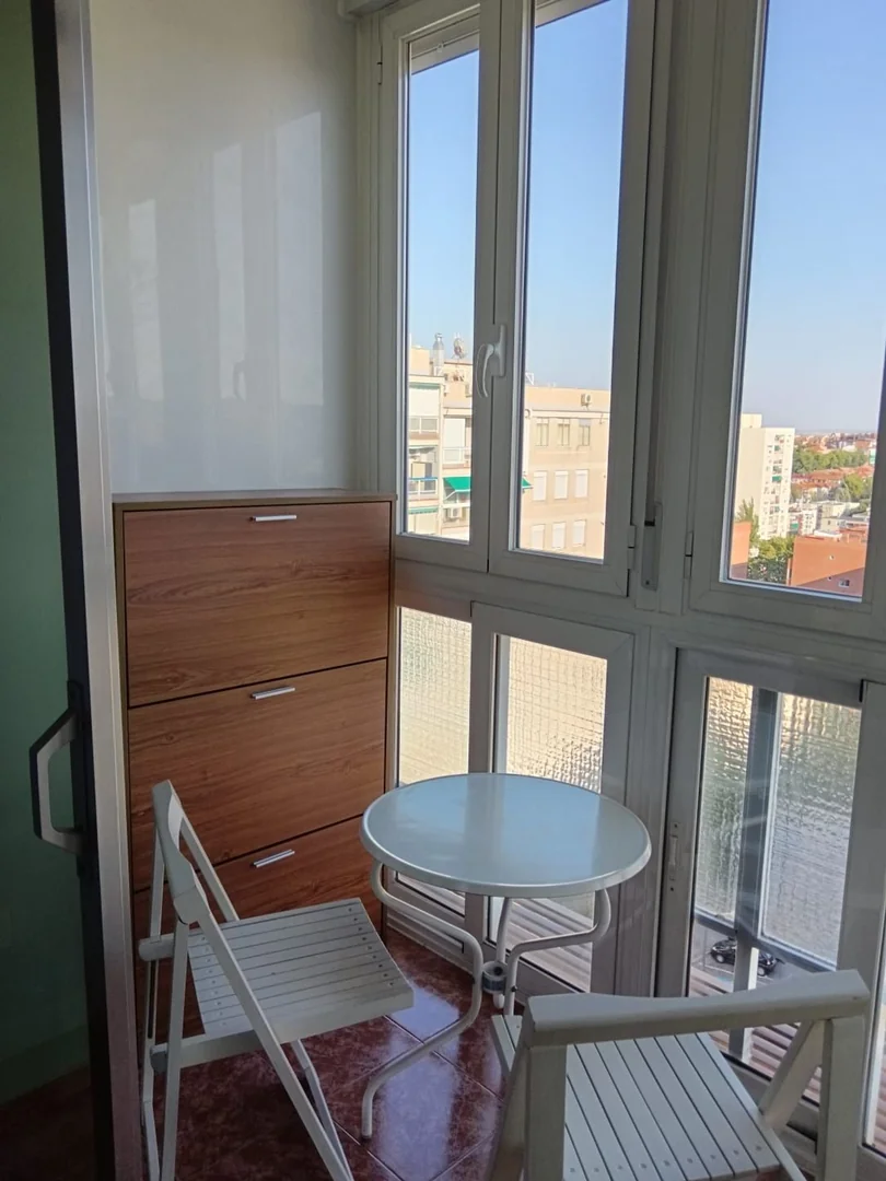 Piso en Calle de Villamanín, 48, Lucero - Foto 13
