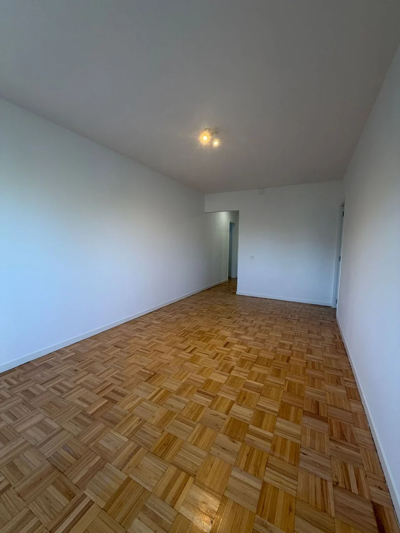 Piso en Avenida de Monforte de Lemos - Foto 31