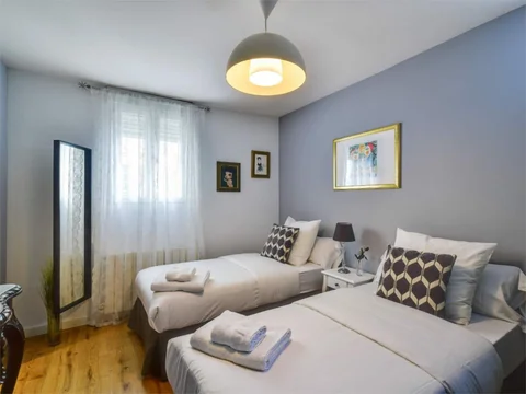 Piso en calle del Olmo 15 - Foto 18