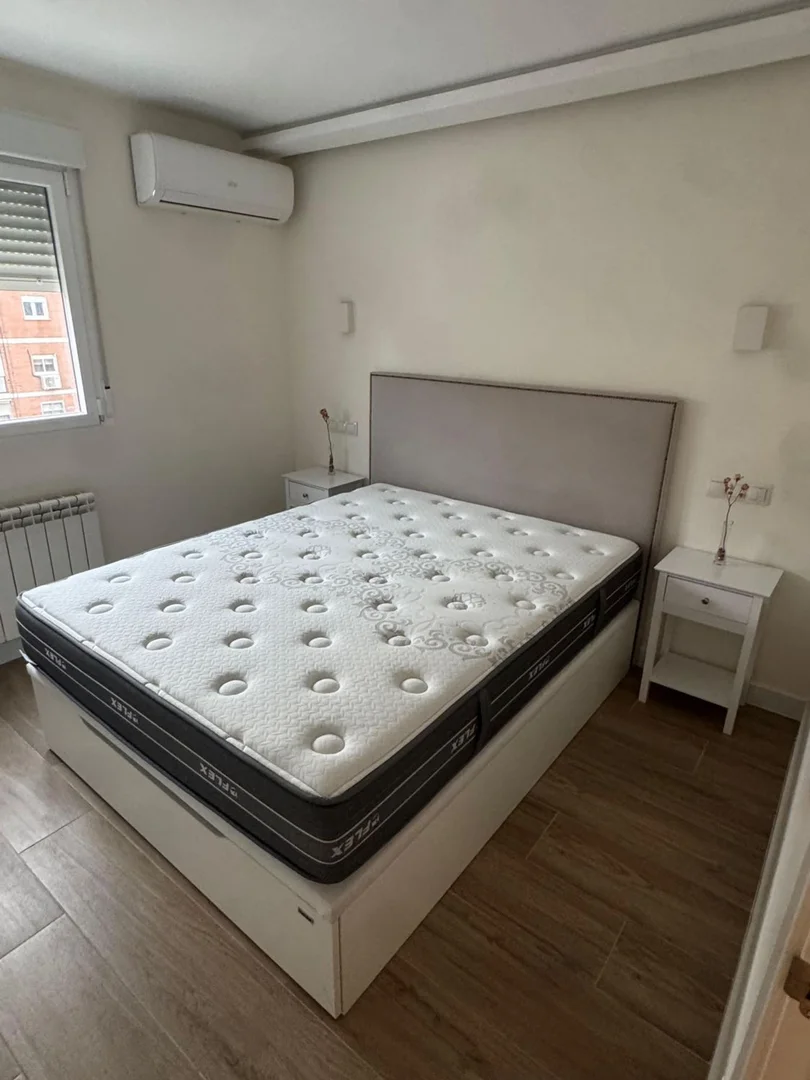 Piso en avenida de Monforte de Lemos, 165 - Foto 2