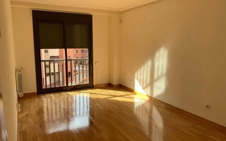 Piso en Calle de Albadalejo, Simancas - Foto 1