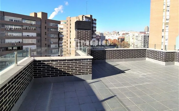 Ático en Calle de Carlos y Guillermo Fernández Shaw, Adelfas - Foto 16