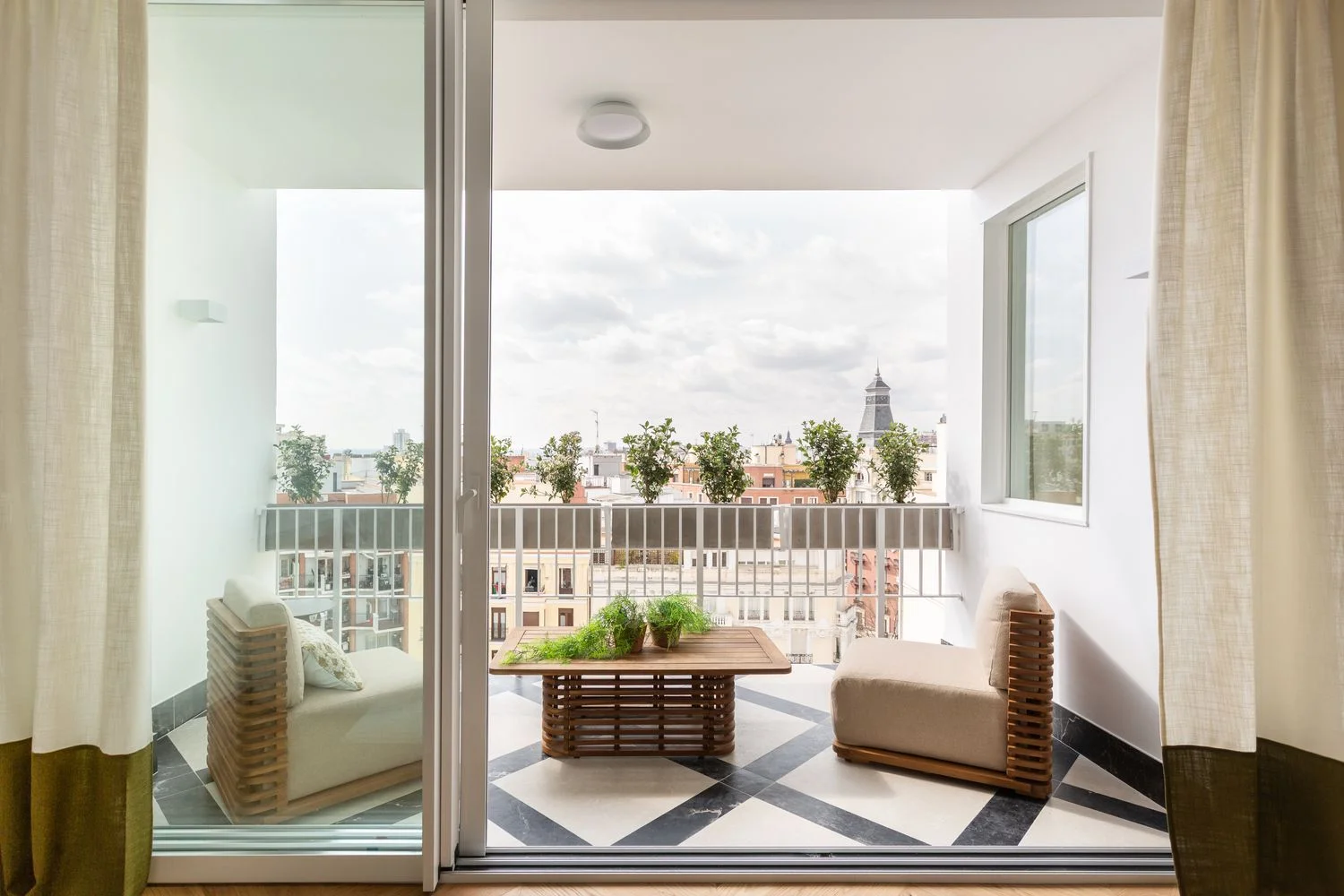 Piso en calle de Santa Engracia, 37 - Foto 2