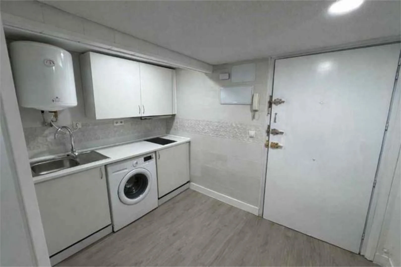 Estudio en Arturo Soria - Foto 2