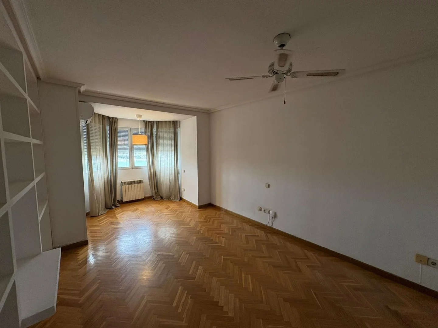 Piso en Barrio Tres Olivos - Valverde - Foto 9