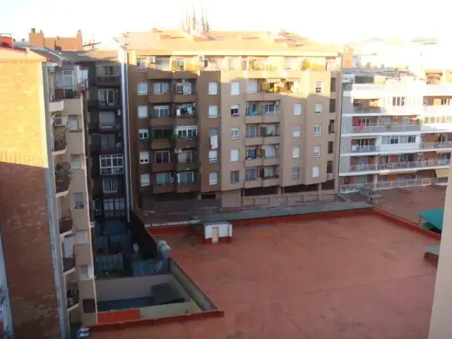Piso en  Carrer de la Independència 285 - Foto 2