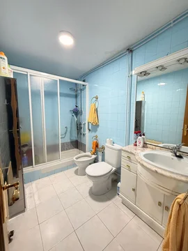 Piso en calle de Ramón Pérez de Ayala, 136 - Foto 3