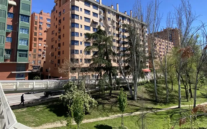 Dúplex en  Calle de Rafael Bergamín 12 - Foto 1