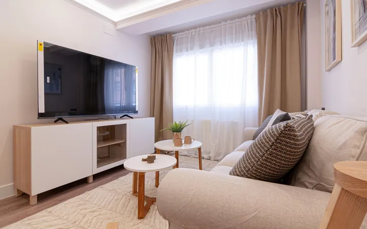 Piso en Calle de Villafranca, Guindalera - Foto 2