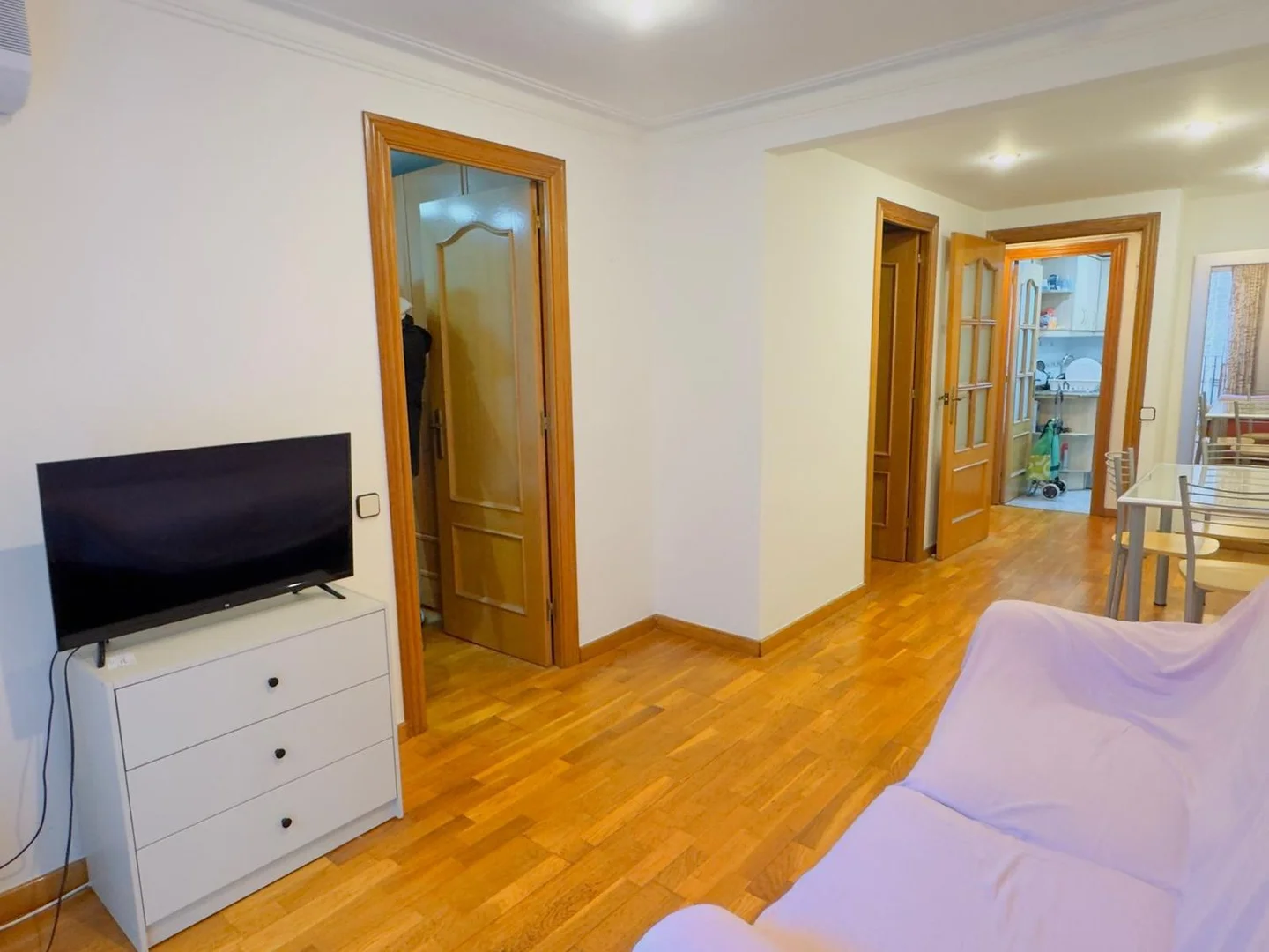 Piso en calle de Calàbria, 206 - Foto 5