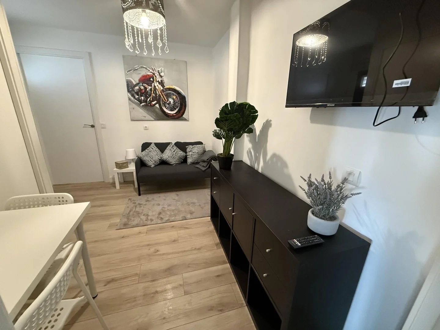 Piso en  Calle del Vizconde de Arlessón 29 - Foto 2