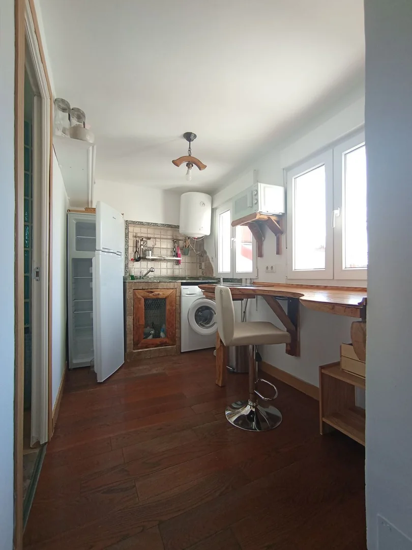 Estudio en calle del Reloj, 12 - Foto 1