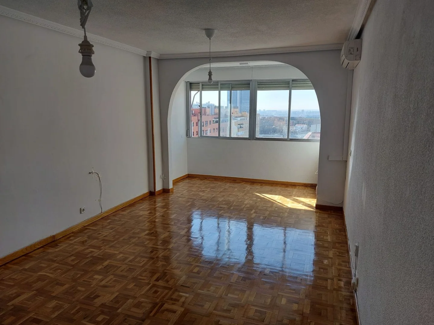 Piso en avenida de la Ciudad de Barcelona, 108