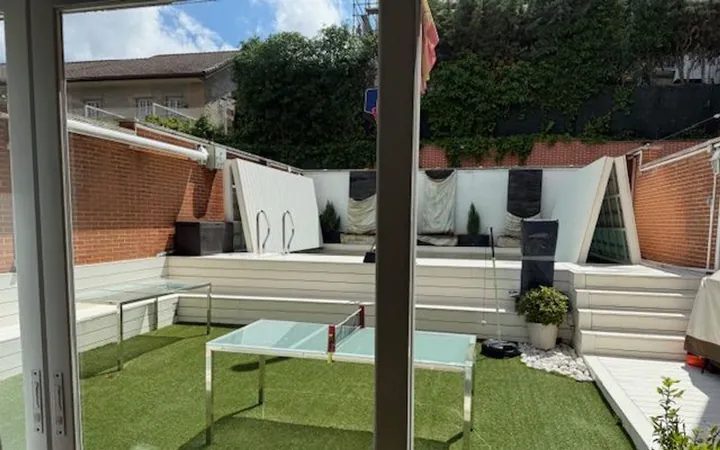Chalet adosado en Conde Orgaz-Piovera - Foto 1