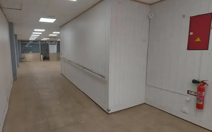 Local comercial en  Carrer de las Navas de Tolosa 303 - Foto 12