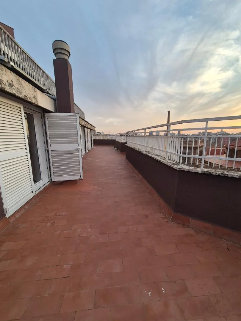 Piso en  Carrer de Còrsega 170 - Foto 2