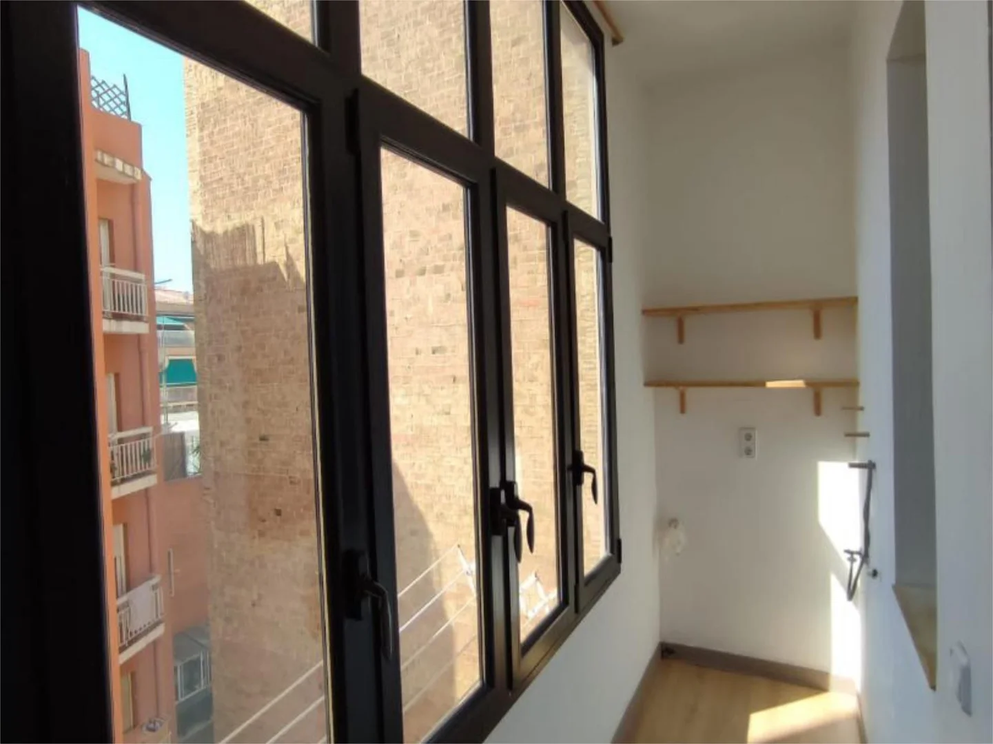 Piso en  Carrer de la Legalitat 22 - Foto 5