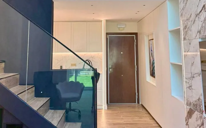 Dúplex en Calle de Manuel Pombo Angulo - Foto 3