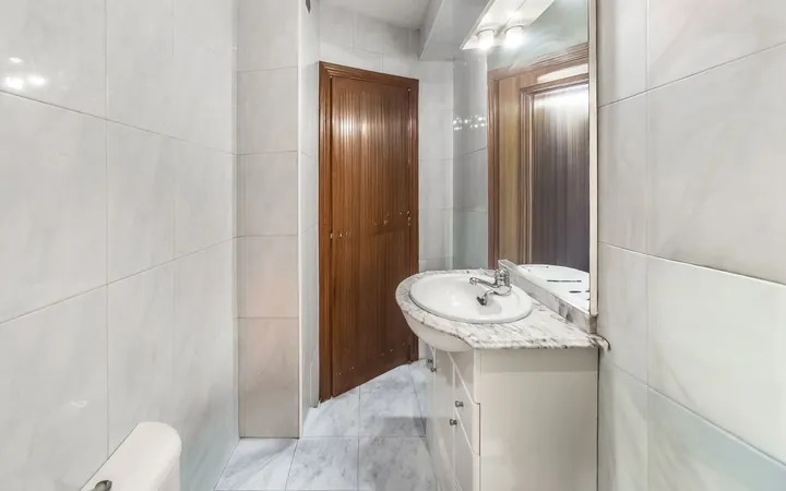 Piso en Calle de Álava - Foto 10