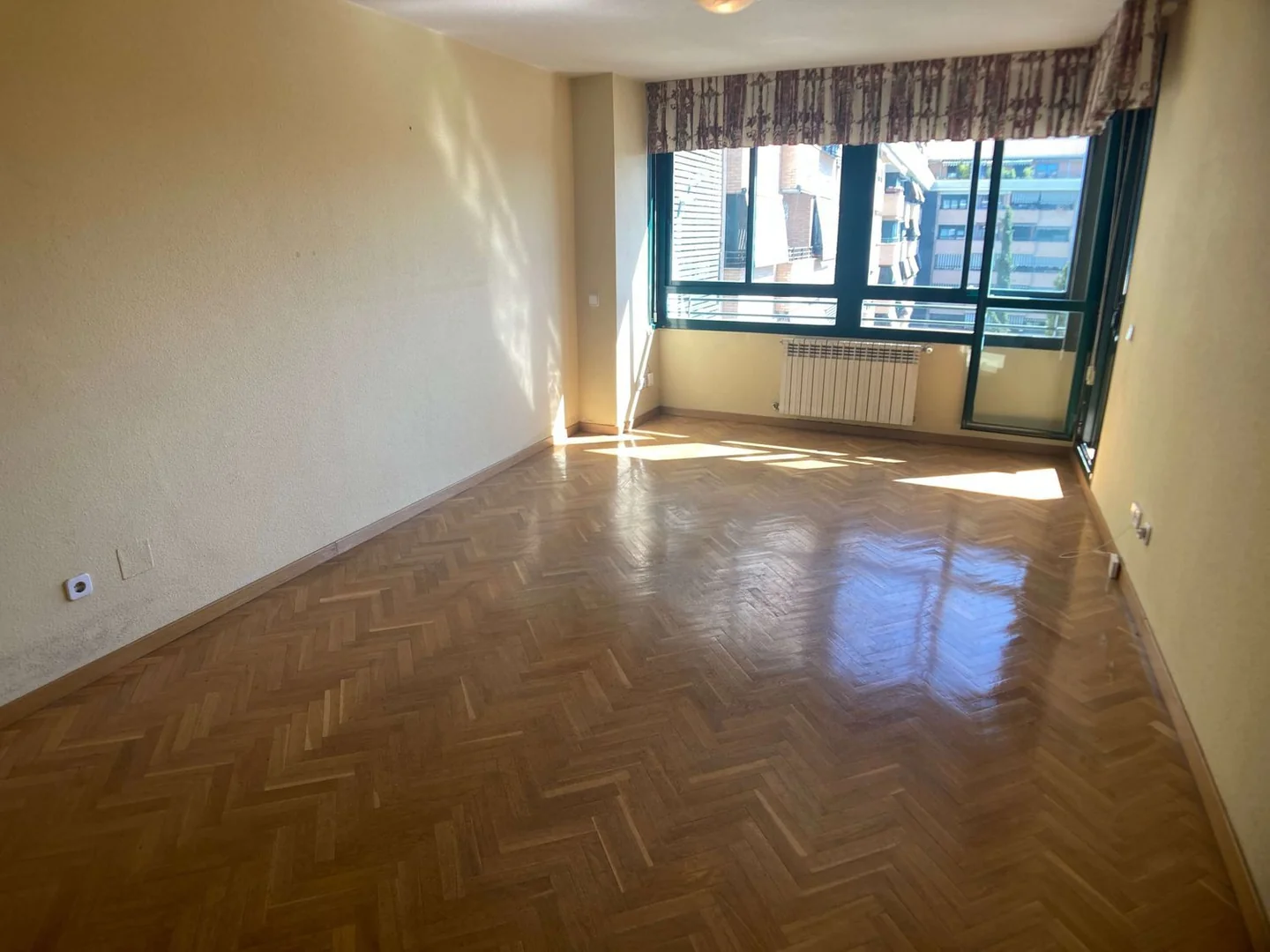 Piso en Calle Galeón, Alameda de Osuna - Foto 2