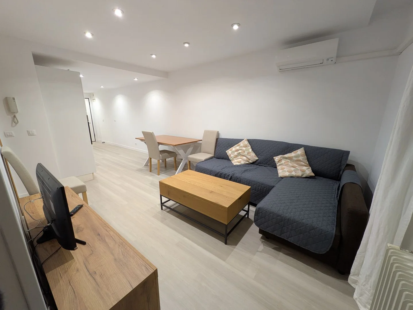 Piso en calle de la Infanta Mercedes, 96 - Foto 9