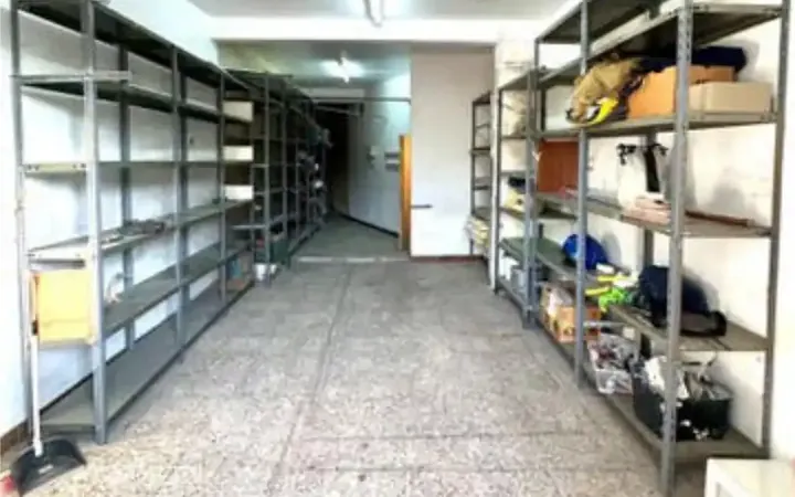 Local comercial en Tetuan - Foto 1