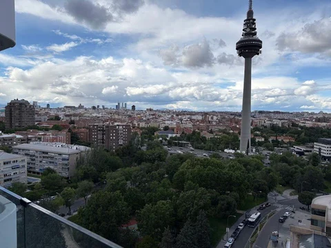 Piso en Calle de Juan Esplandiú, Madrid, 21, Estrella - Foto 1
