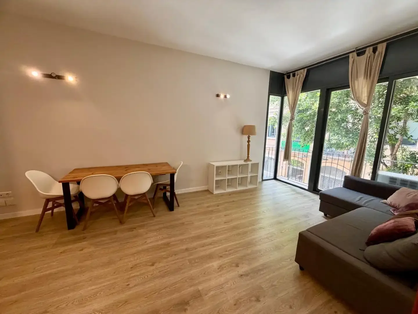 Piso en  Carrer de la Reina Amàlia 44 - Foto 5