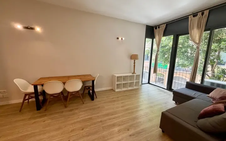 Piso en  Carrer de la Reina Amàlia 44 - Foto 5