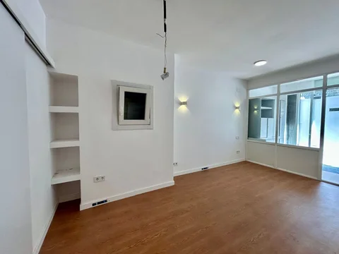 Local en calle de Pau Alsina, 114 - Foto 3