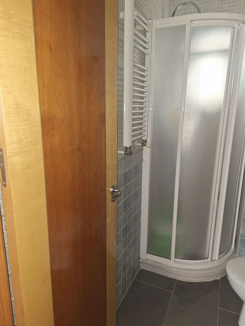 Piso en Calle de La Bañeza, 1 - Foto 4