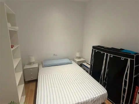 Piso en  Calle del Cardenal Cisneros 66 - Foto 9