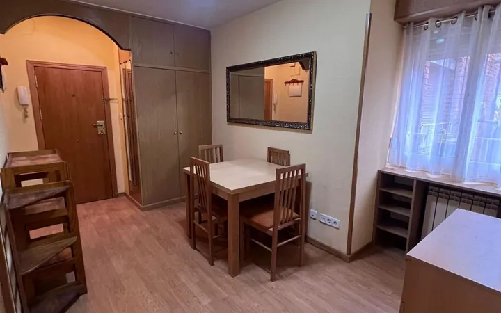 Piso en Numancia - Foto 2
