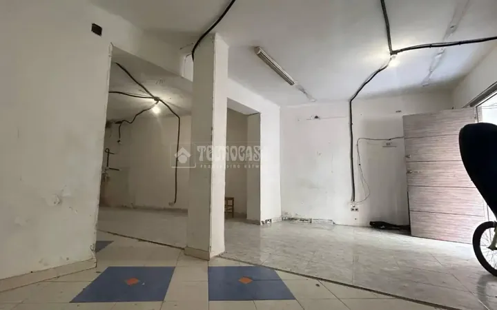 Local comercial en  Barcelona Capital - Foto 4