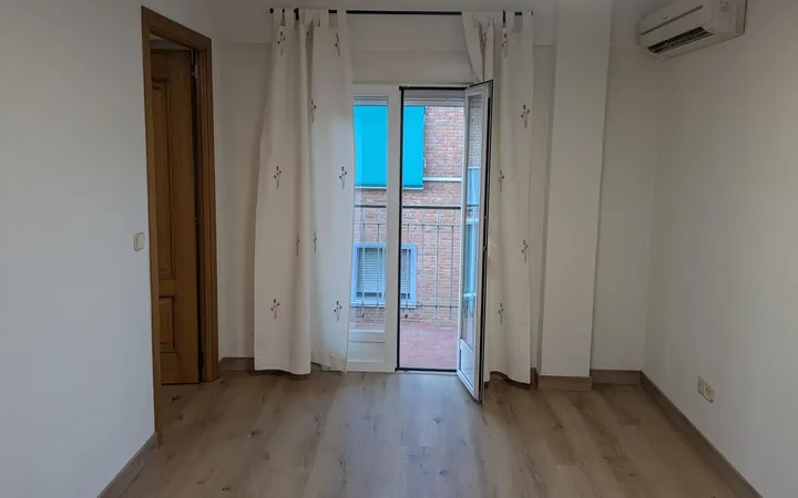 Piso en Calle Duratón, 6, Lucero - Foto 2
