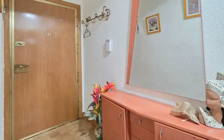 Piso en  Calle de Aguilón - Foto 1