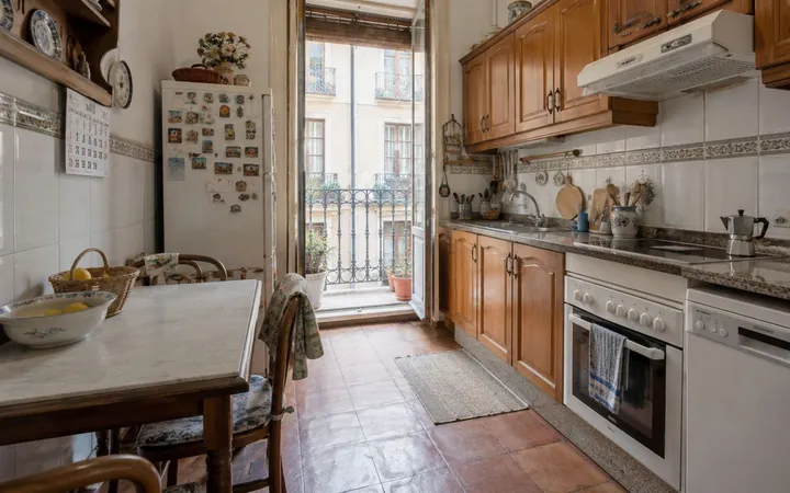 Piso en Calle del Montserrat, 30, Malasaña-Universidad - Foto 3