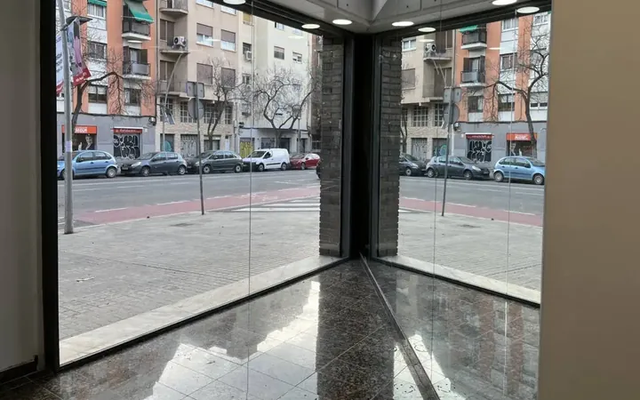 Local comercial en  Calle felipe II - Foto 9
